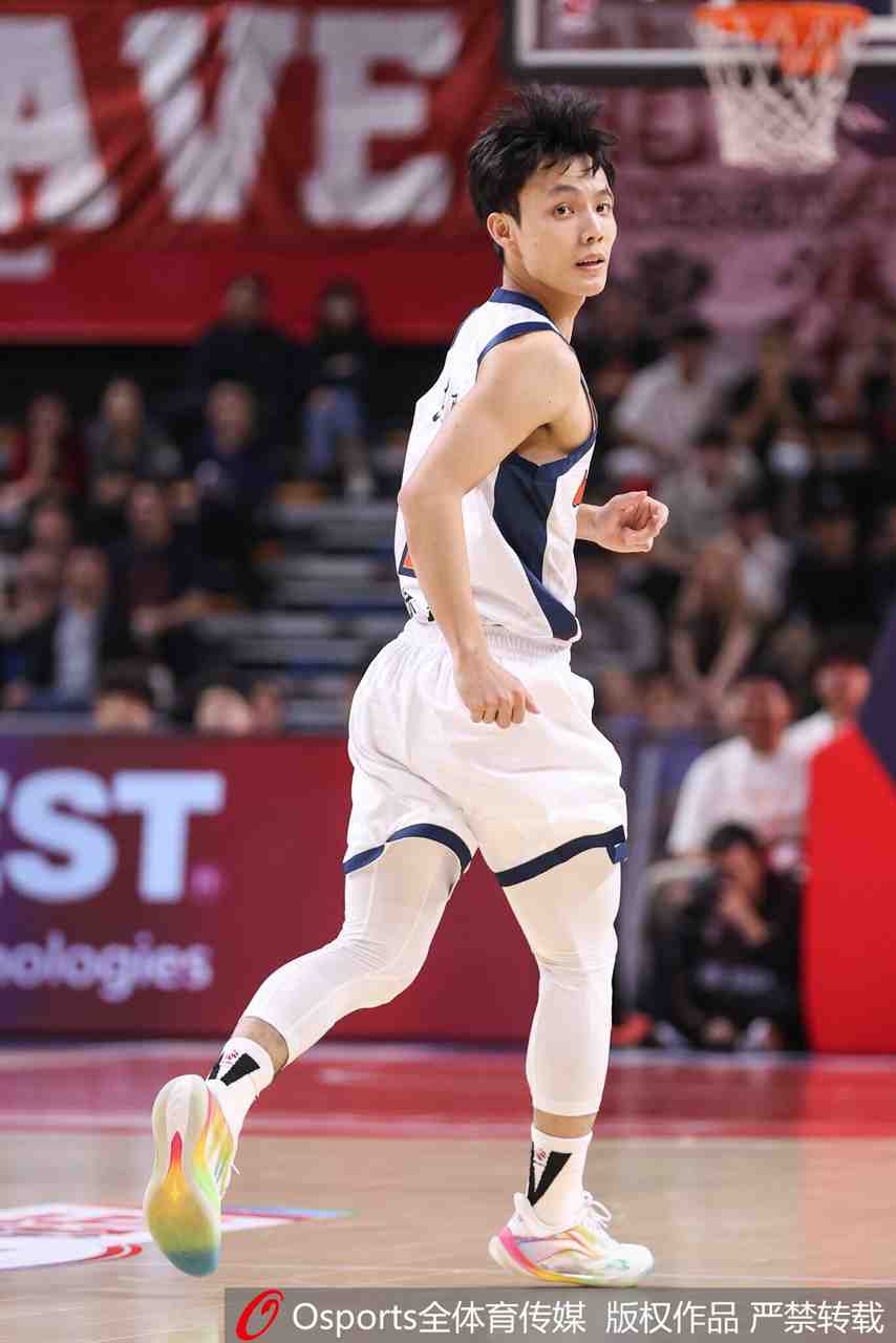 铁！徐杰8投1中&三分7中1得到3分1板6助1断